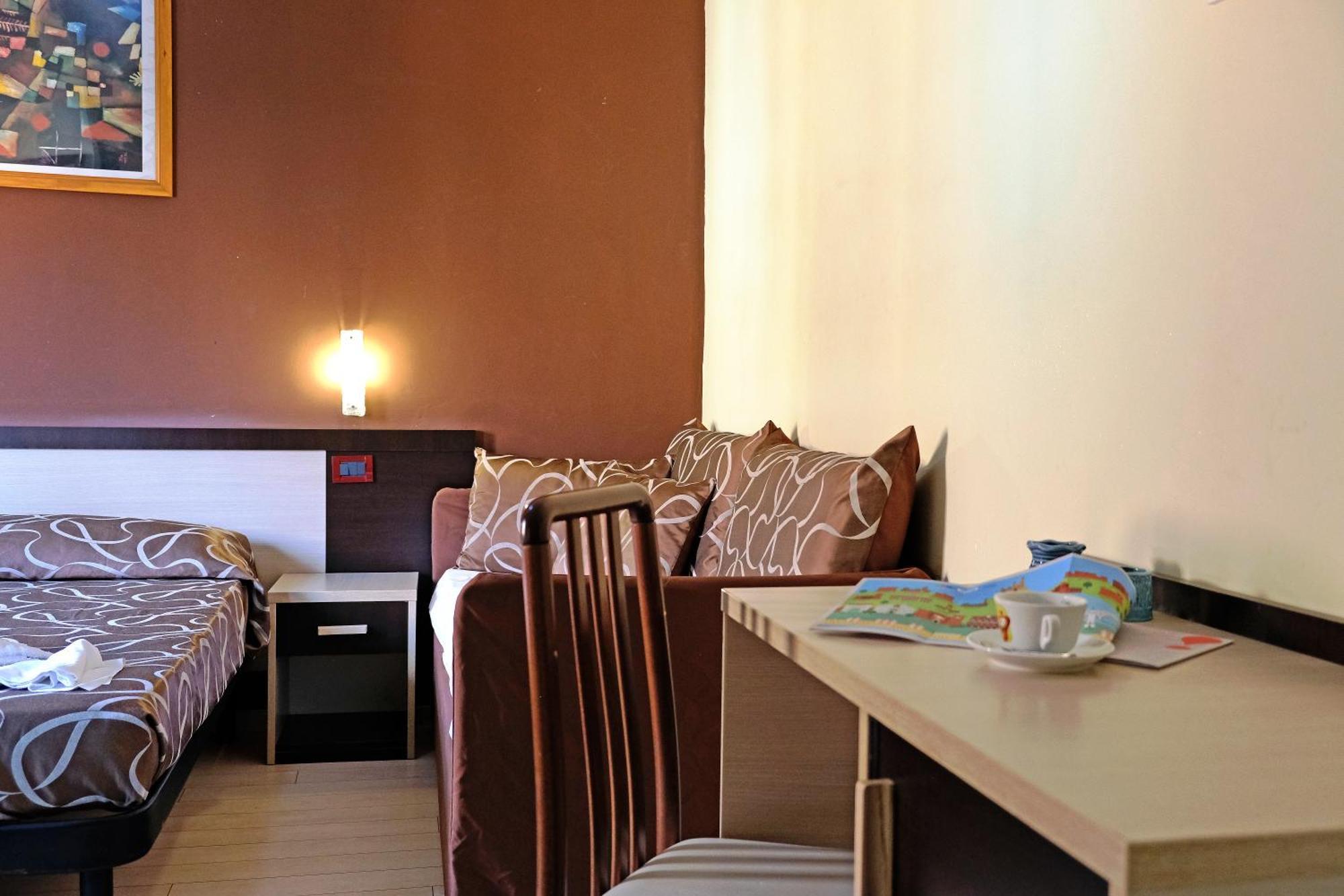 Hotel Canasta Rimini Exteriör bild